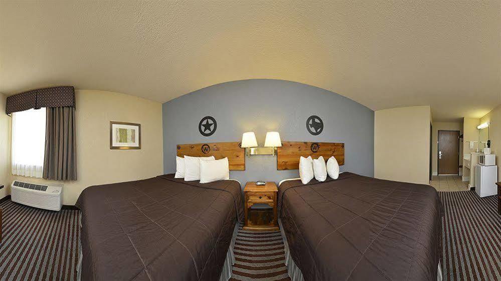 Atria Hotel And Rv Mcgregor Екстер'єр фото
